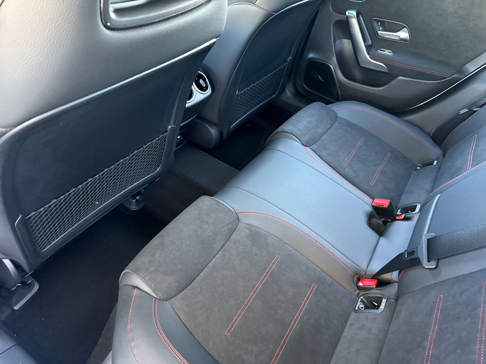 2026 Mercedes Benz CLA 250 photo 12
