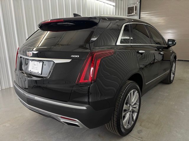 2024 Cadillac XT5 Premium Luxury photo 2