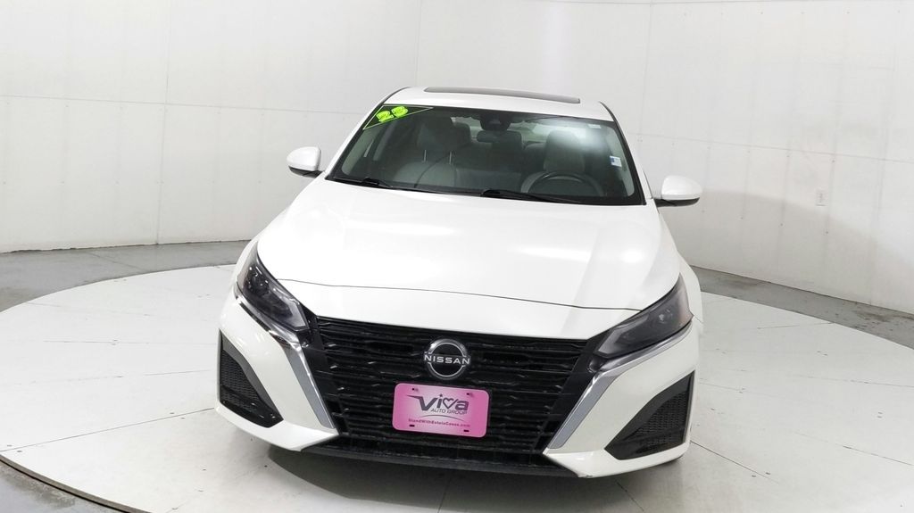 2023 Nissan Altima 2.5 SV photo 6