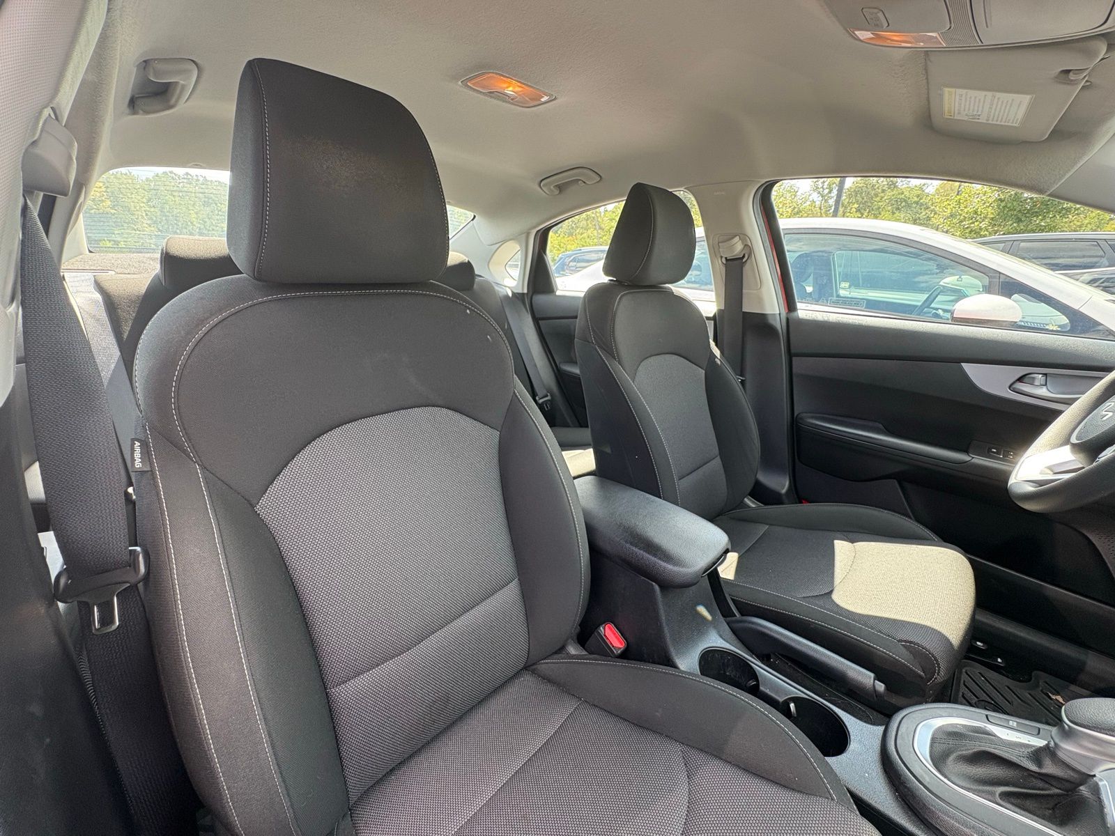 2024 Kia Forte LXS photo 5