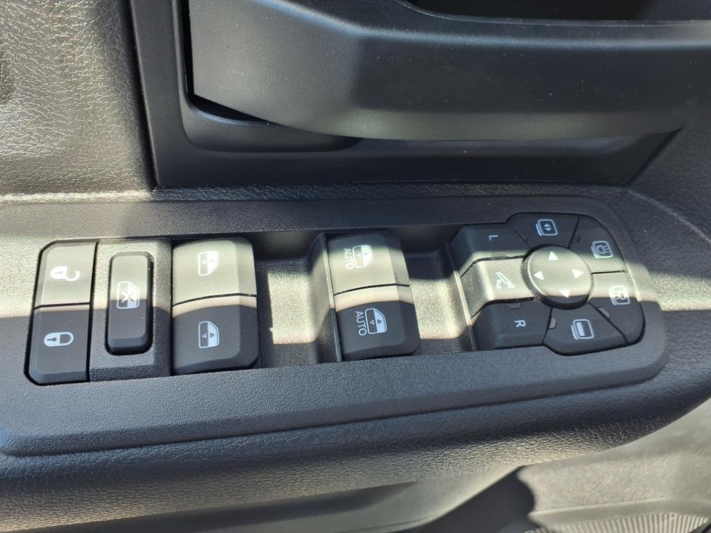2025 Ram 2500 Tradesman photo 5
