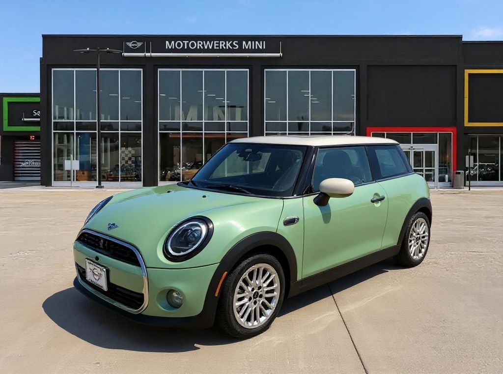 2026 MINI Hardtop S's photo