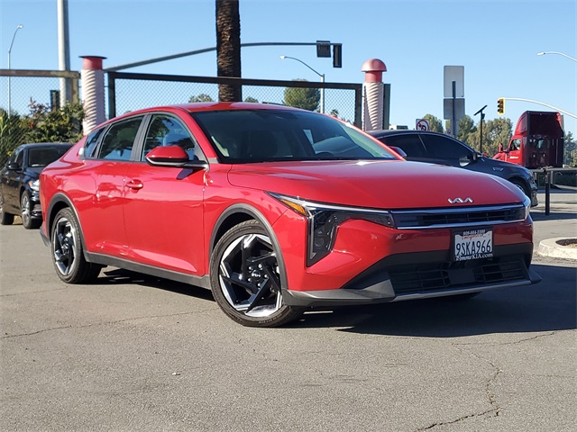 2025 Kia K4 EX's photo