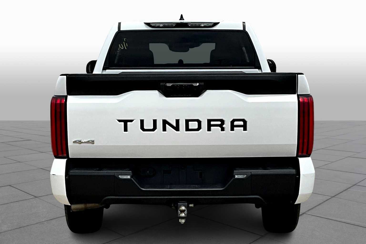 2022 Toyota Tundra SR5 photo 4