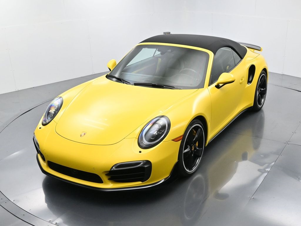2016 Porsche 911 Turbo S photo 33