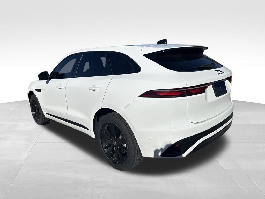 2024 Jaguar F-PACE P250 R-Dynamic S photo 3