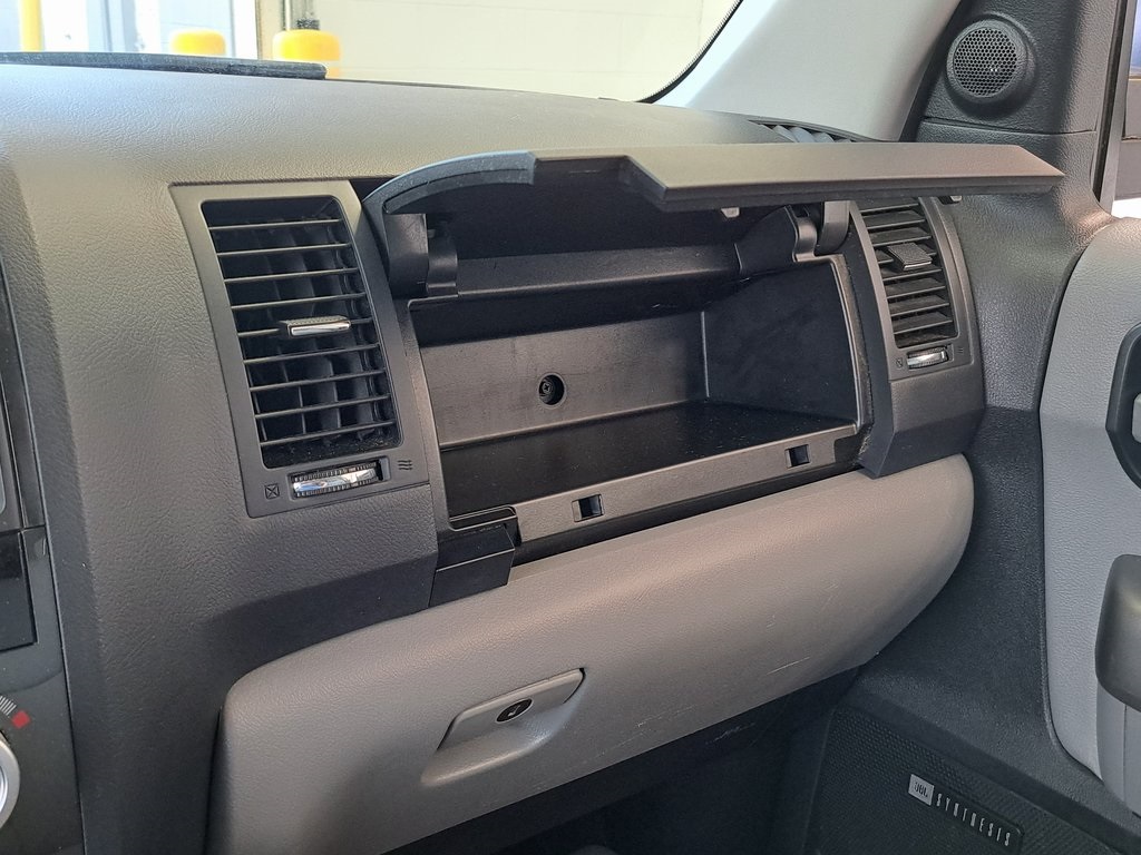 2014 Toyota Sequoia Limited photo 18
