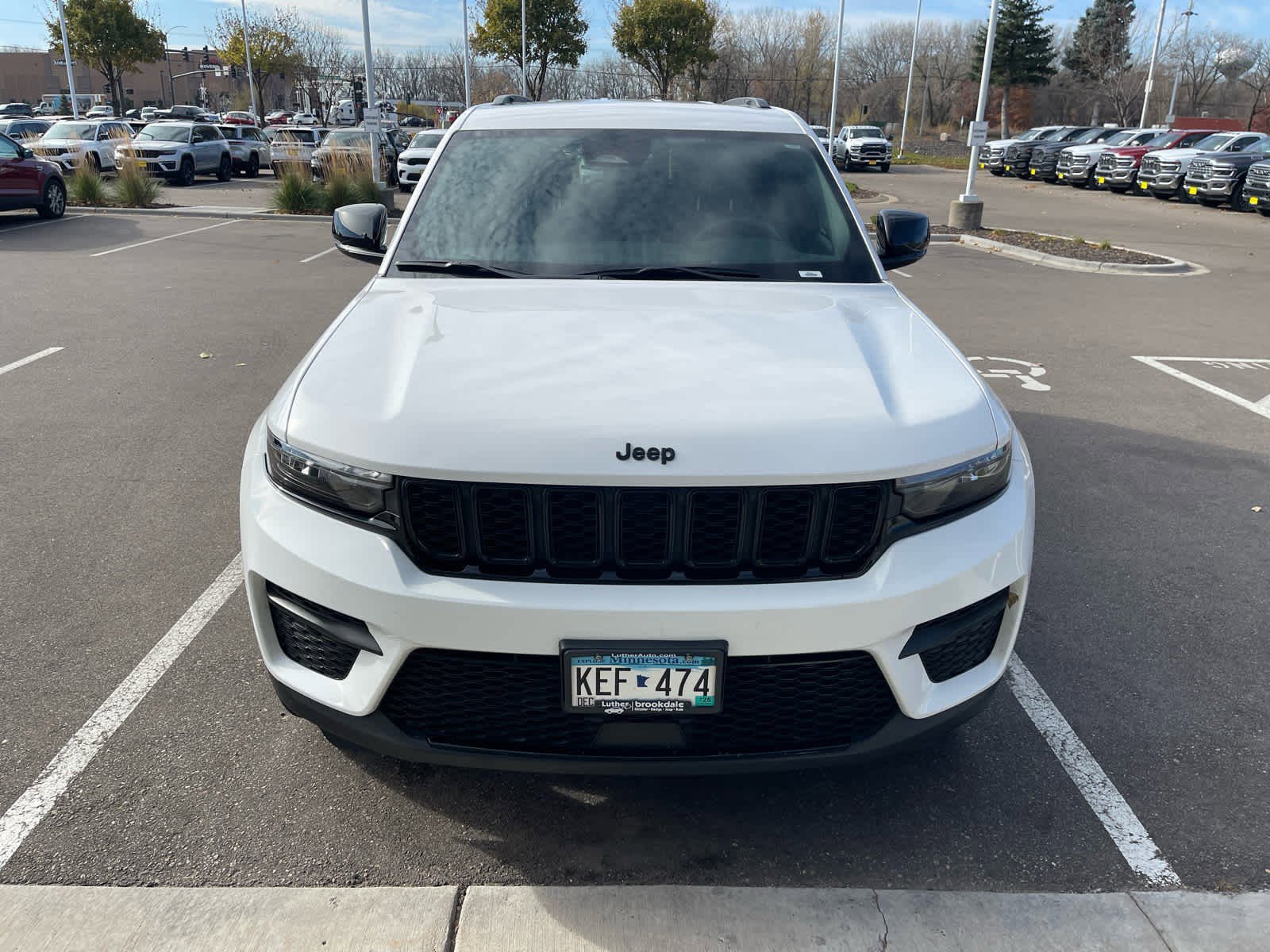 2023 Jeep Grand Cherokee Laredo Altitude photo 3
