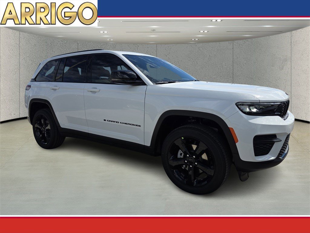 2025 Jeep Grand Cherokee Altitude's photo