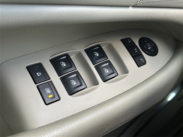 2017 Cadillac Escalade Luxury photo 23