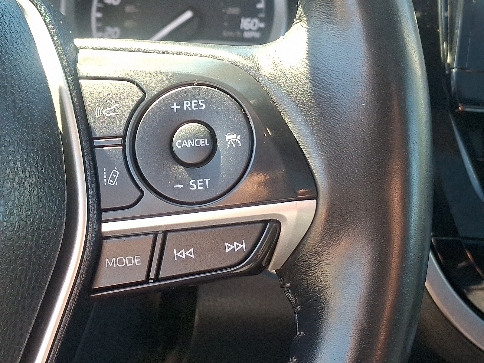 2023 Toyota Camry XLE photo 22