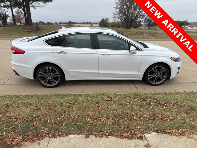 2020 Ford Fusion Titanium photo 2