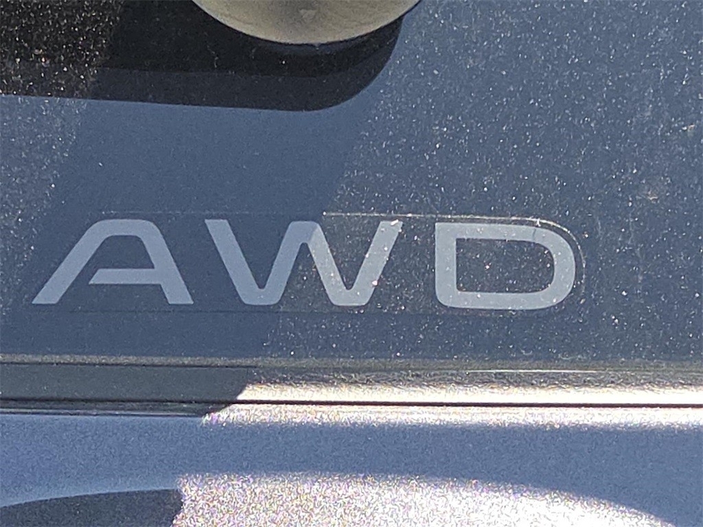 2026 Honda CR-V Hybrid Sport-L photo 3