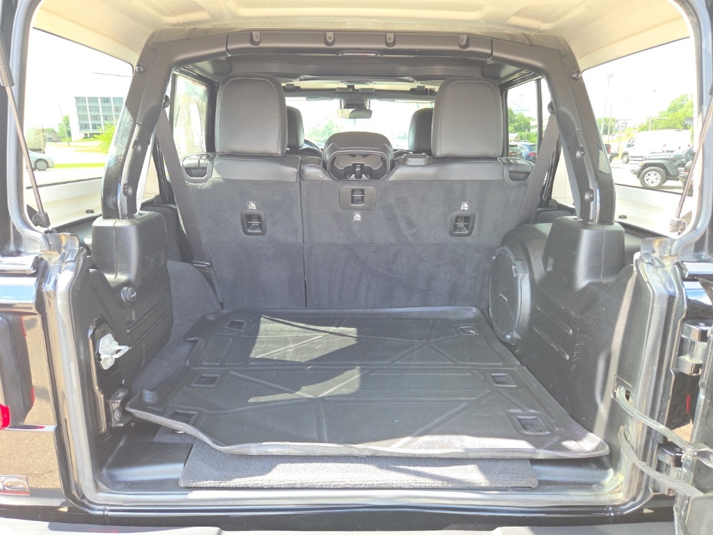 2021 Jeep Wrangler Unlimited Sahara photo 7