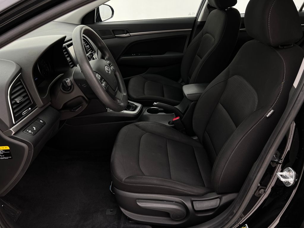 2018 Hyundai Elantra SEL photo 14