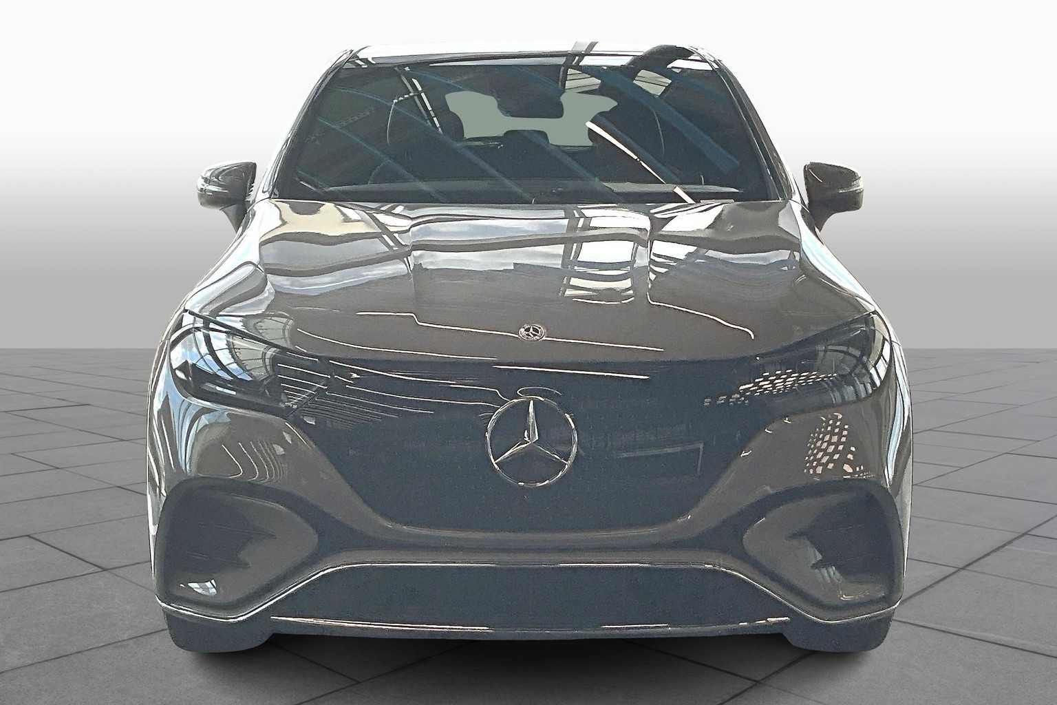 2026 Mercedes Benz EQE SUV 4MATIC photo 3