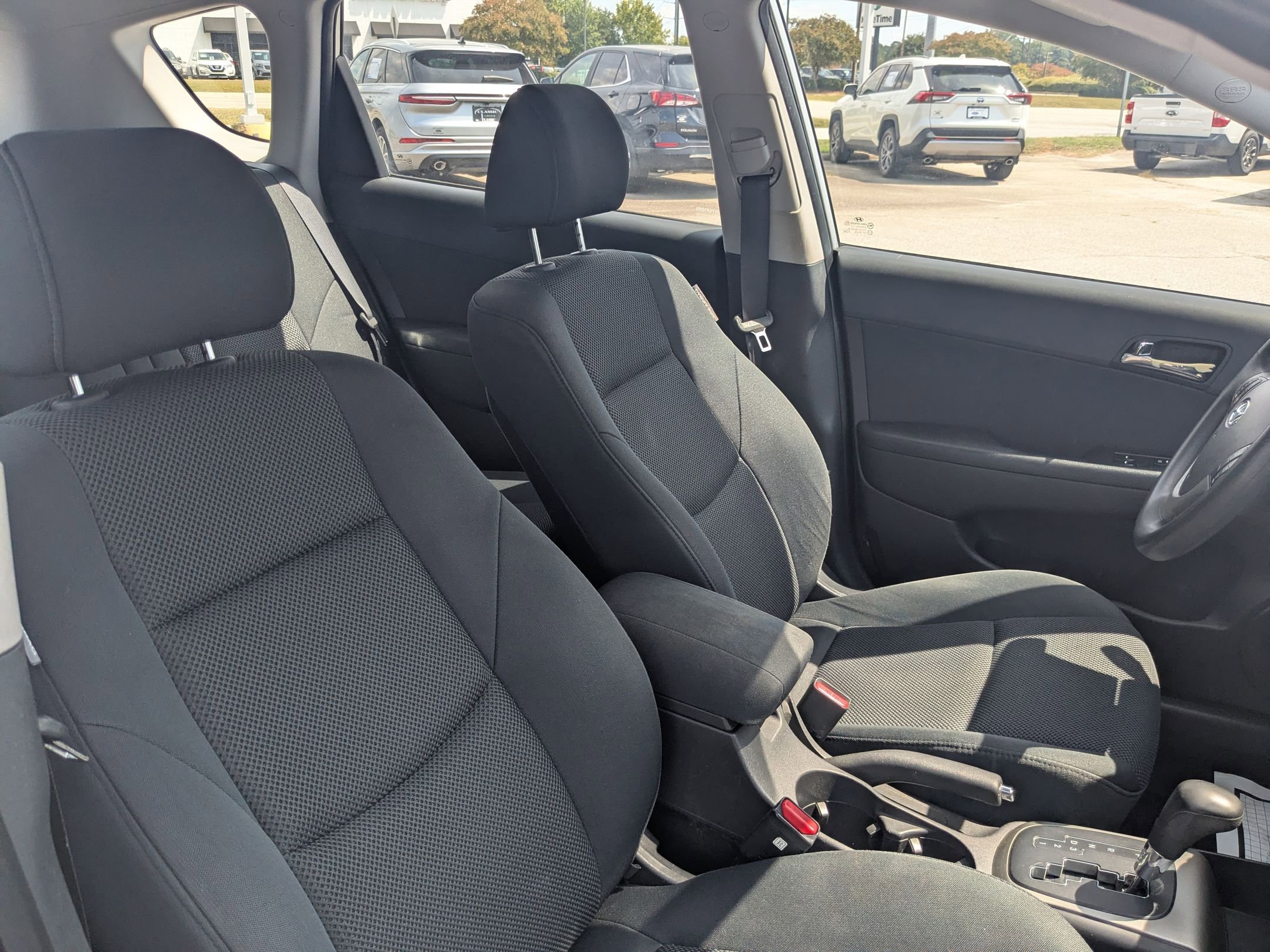 2010 Hyundai Elantra Touring GLS photo 21