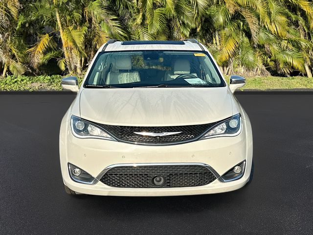 2020 Chrysler Pacifica Limited photo 2