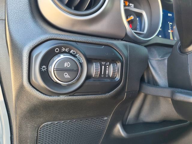 2020 Jeep Gladiator Sport photo 21