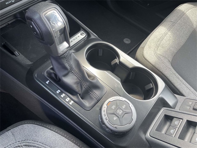 2025 Ford Bronco Base photo 9