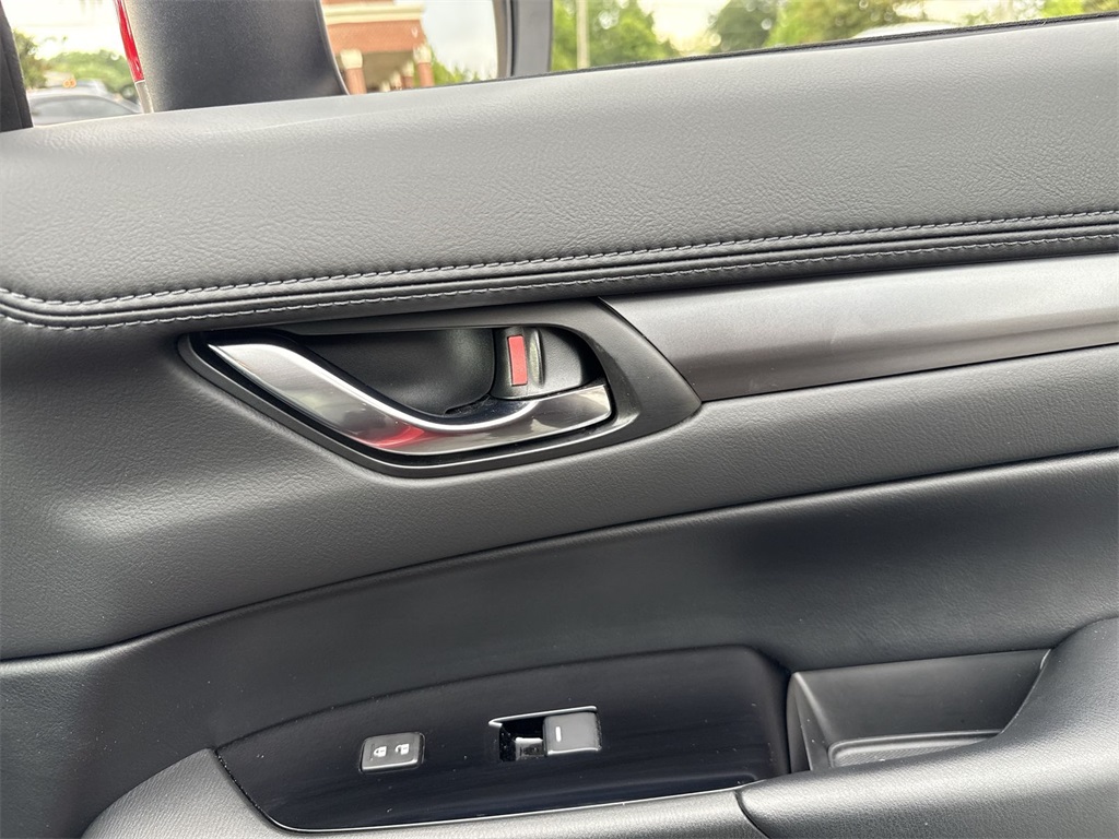 2022 Mazda CX-5 2.5 S Preferred photo 28