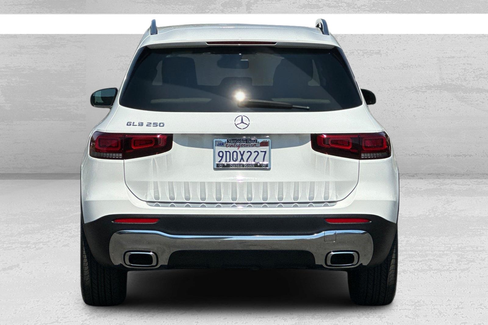 2021 Mercedes Benz GLB 250 photo 4
