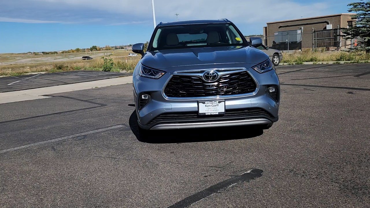 2022 Toyota Highlander Platinum photo 5