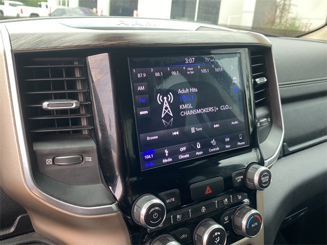 2019 Ram 1500 Laramie photo 22
