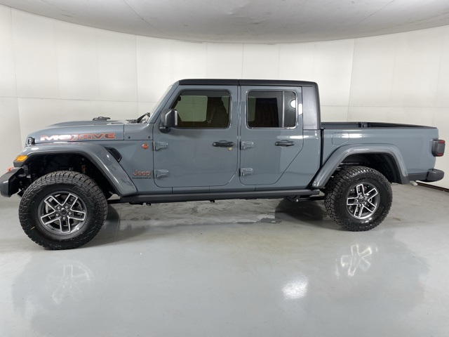 2025 Jeep Gladiator Mojave photo 5