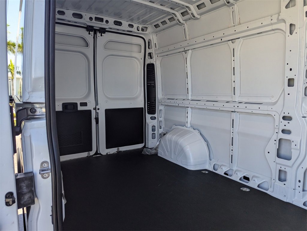 2025 Ram ProMaster 2500 photo 8
