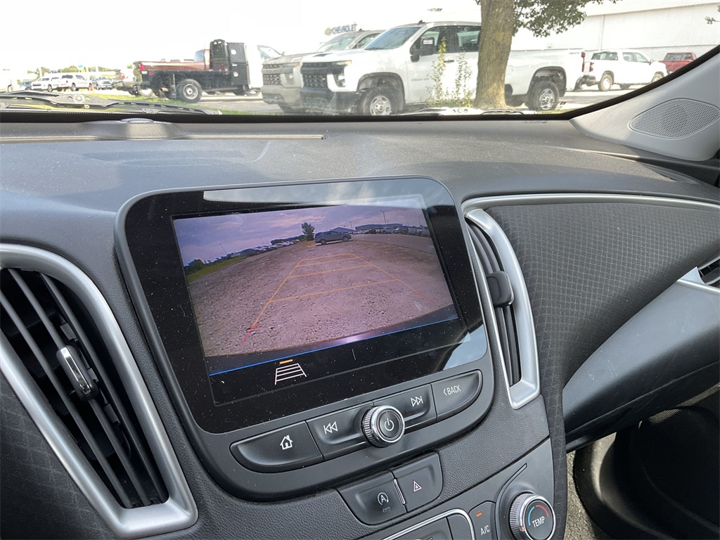 2020 Chevrolet Malibu LS photo 18