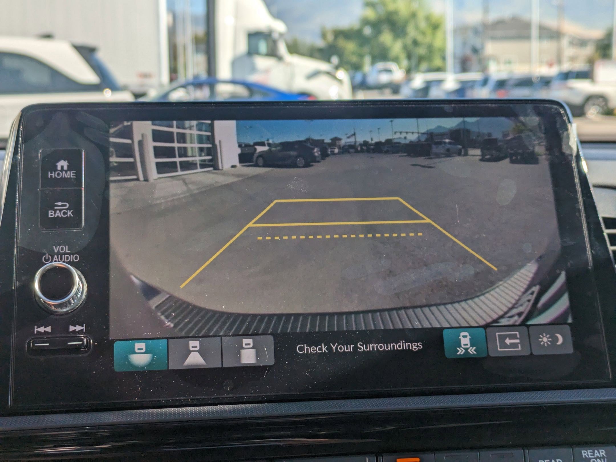2026 Honda Odyssey Touring photo 13