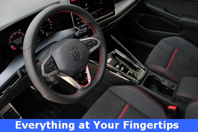 2025 Volkswagen Golf GTI SE photo 2