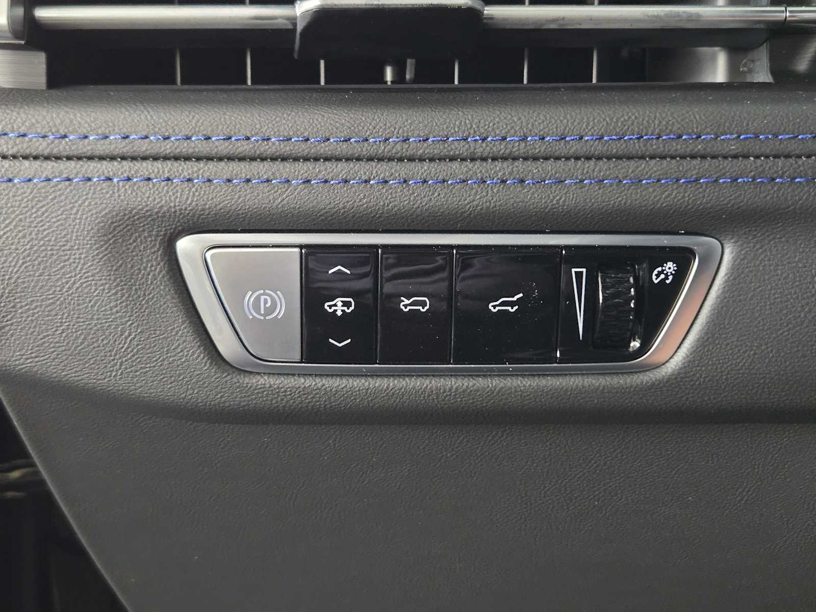 2026 Cadillac Escalade Sport photo 12