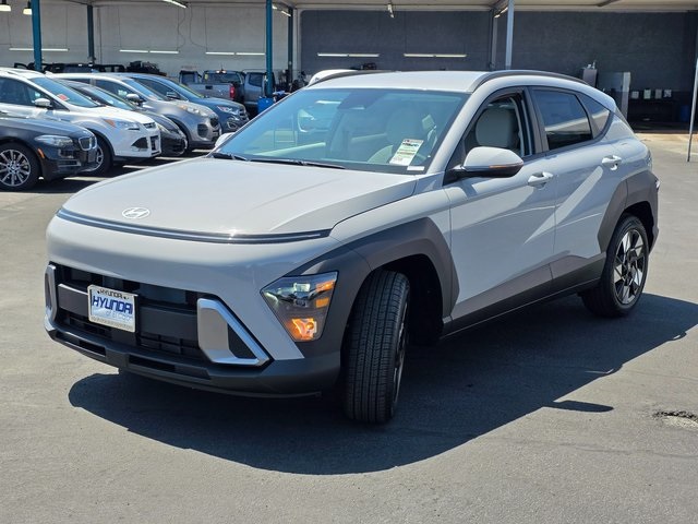 2025 Hyundai Kona SEL photo 4