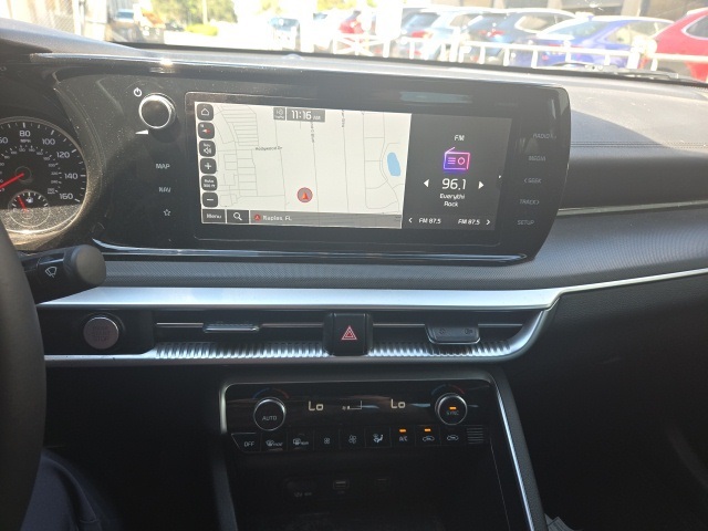 2022 Kia K5 GT-Line photo 18
