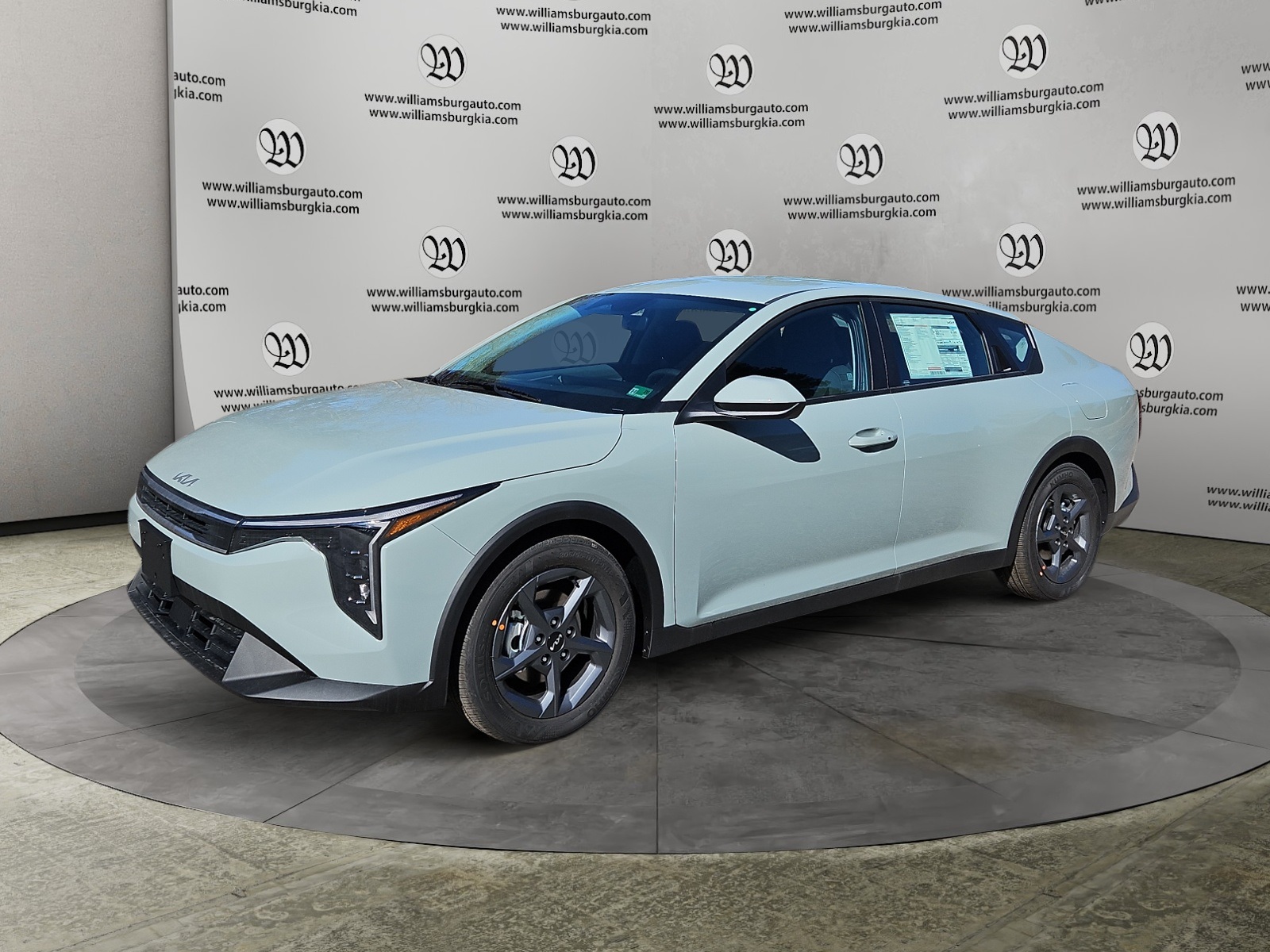 2025 Kia K4 LXS's photo