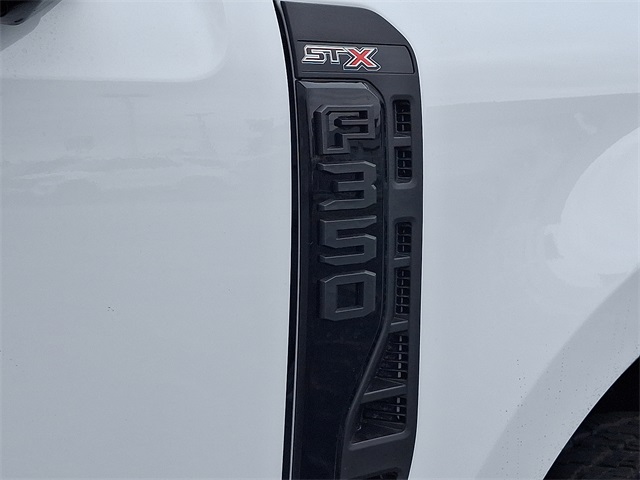 2025 Ford F-350 XL photo 19
