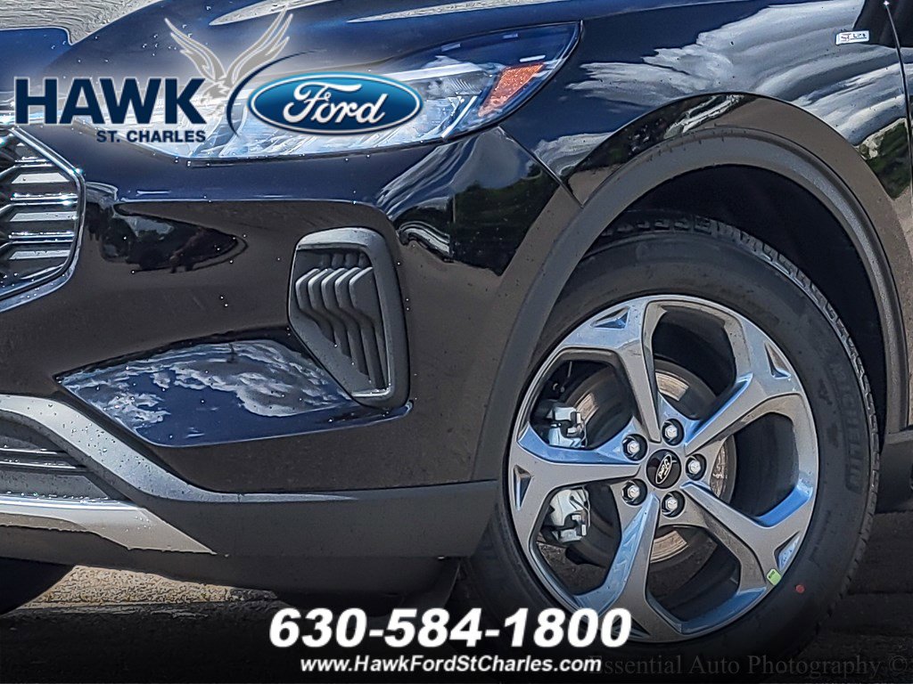 2025 Ford Escape ST-Line photo 2