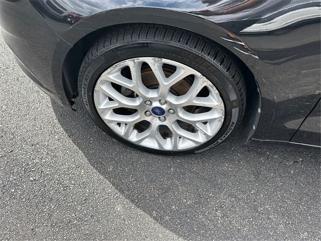 2014 Ford Fusion Titanium photo 15