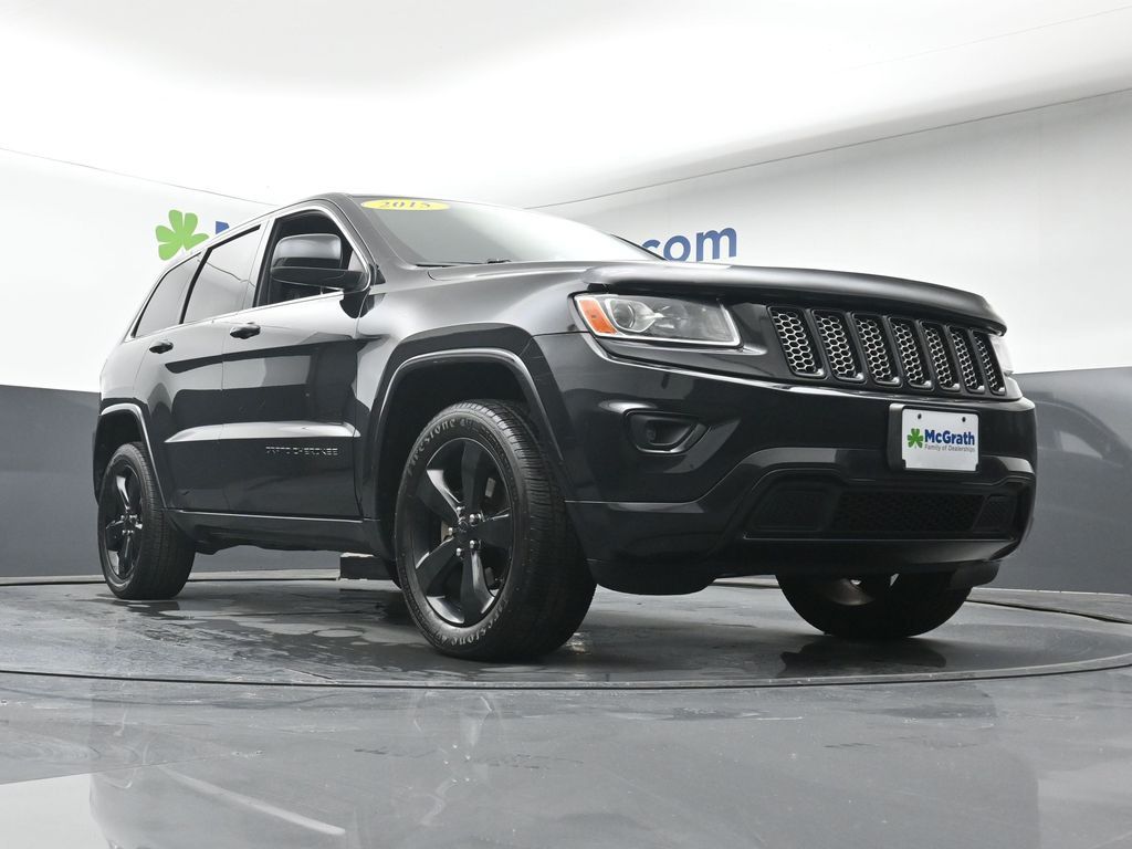 2015 Jeep Grand Cherokee Altitude photo 18
