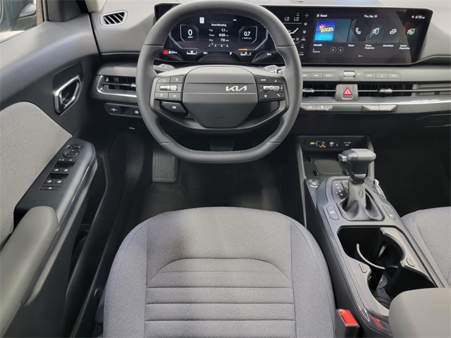 2025 Kia K4 EX photo 23