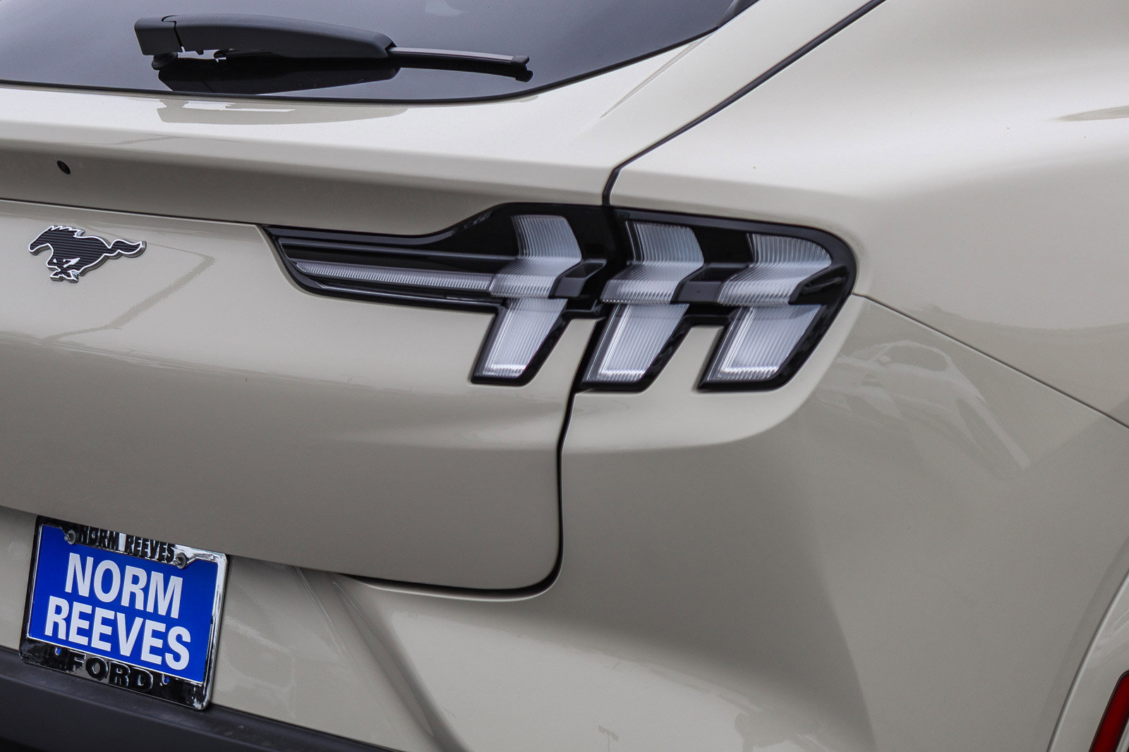 2025 Ford Mustang Mach-E Premium