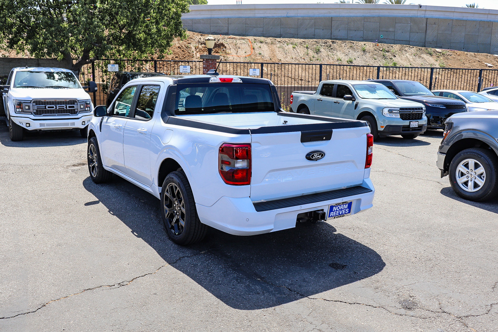 2025 Ford Maverick Lobo Standard