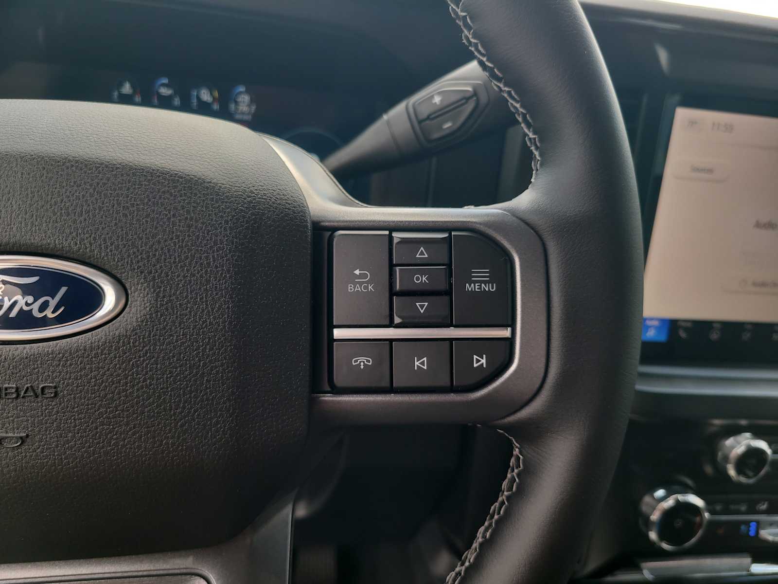2025 Ford F-250 Lariat photo 4
