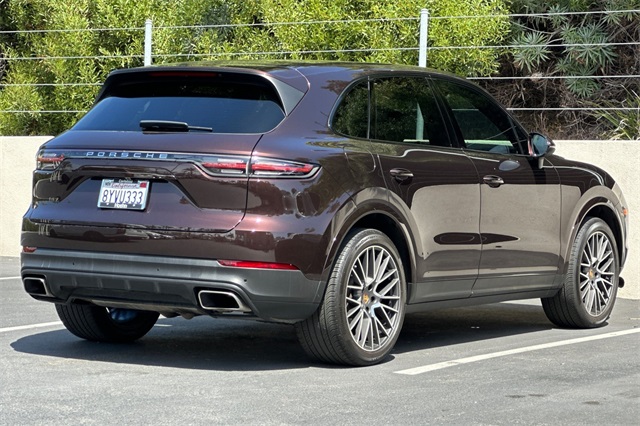 2021 Porsche Cayenne Base photo 4