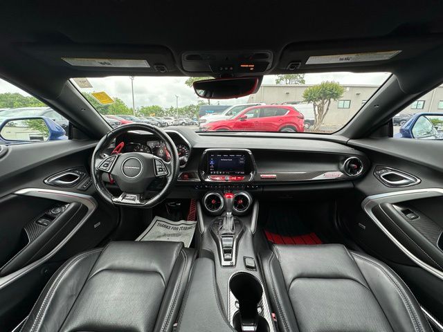 2021 Chevrolet Camaro SS photo 2