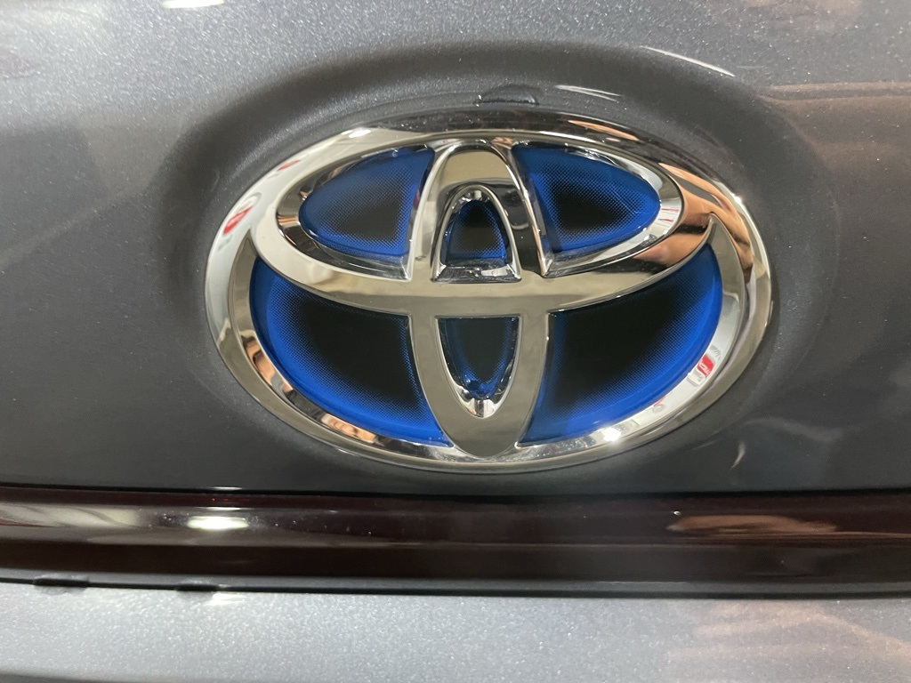 2024 Toyota Corolla Hybrid LE photo 14