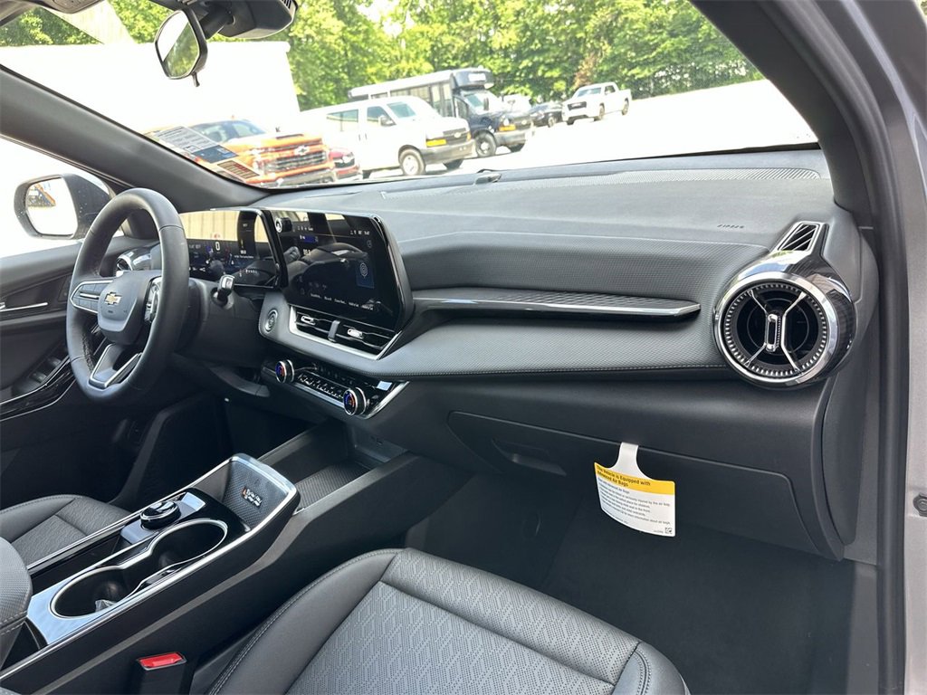 2026 Chevrolet Equinox LT photo 28