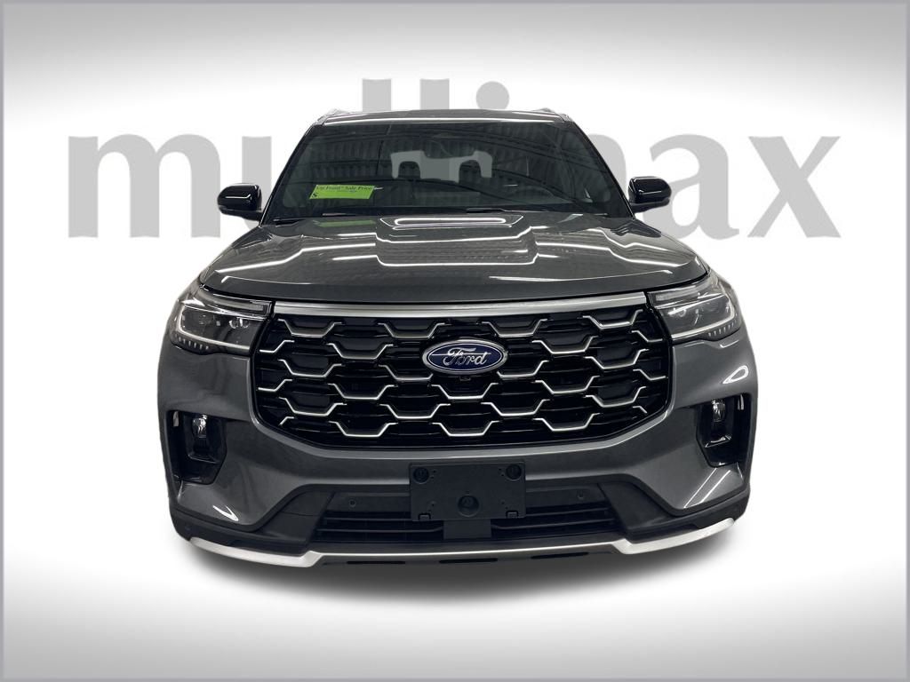 2025 Ford Explorer Platinum photo 10